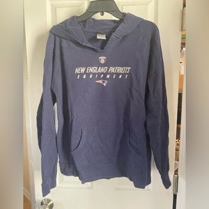 Women’s patriots sweatshirt